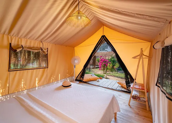 Κάμπινγκ Joy Glamping *